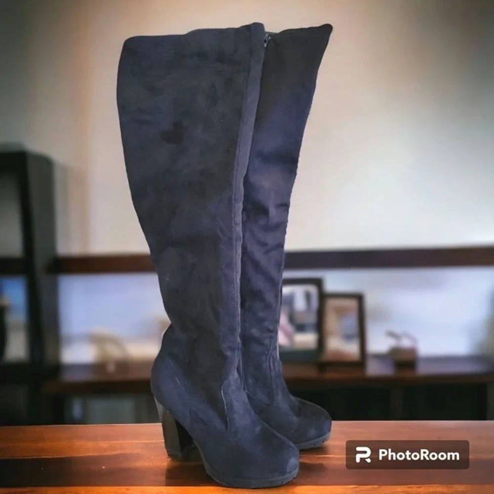 Bamboo Black Gaby-12 Over-the-Knee Chunky Boot Faux Suede- US 10